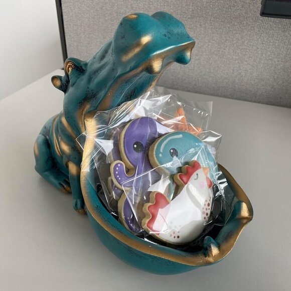 Hippo Statue Home Resin Hippopotamus Figurine Fun Candy Dish Sundries Container - Picture 3 of 12